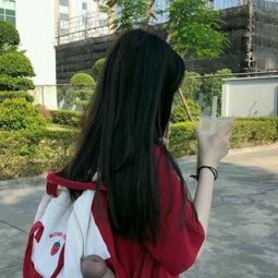 江西崇仁县一女教师留下遗书后跳河，当地警方回应：还在搜救中
